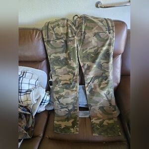 Roark Camo Pants 36x32